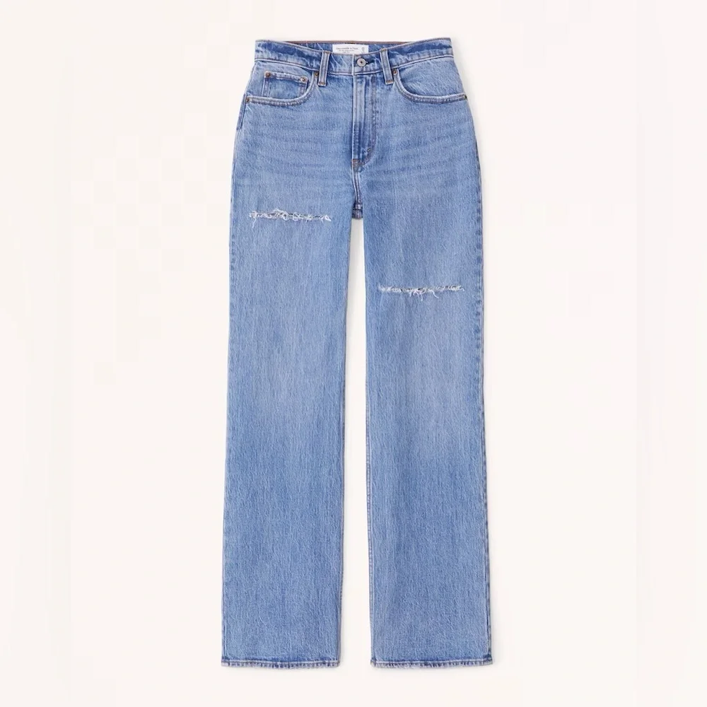 Curve Love High Rise 90s Relaxed Jean - Picture 1 of 6